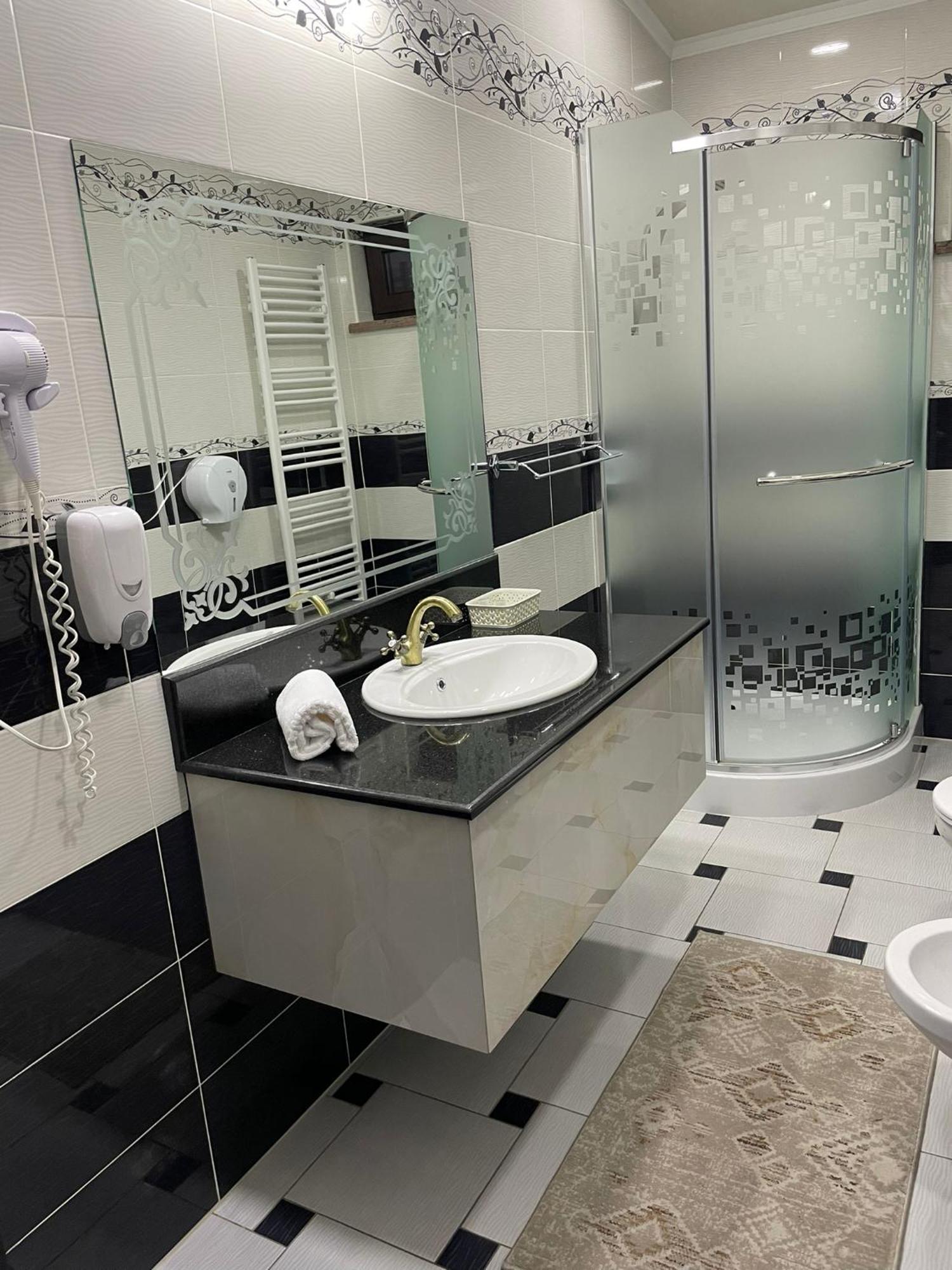 Hotel Bacsoridana Tecuci Экстерьер фото