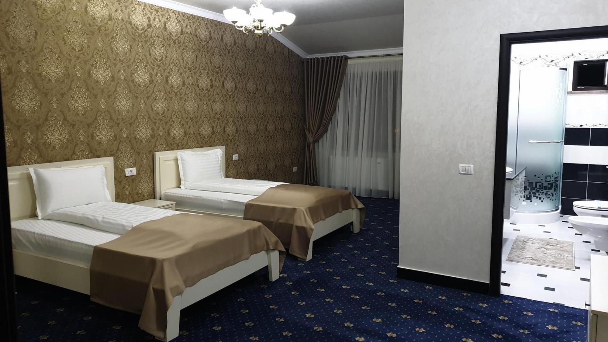 Hotel Bacsoridana Tecuci Экстерьер фото