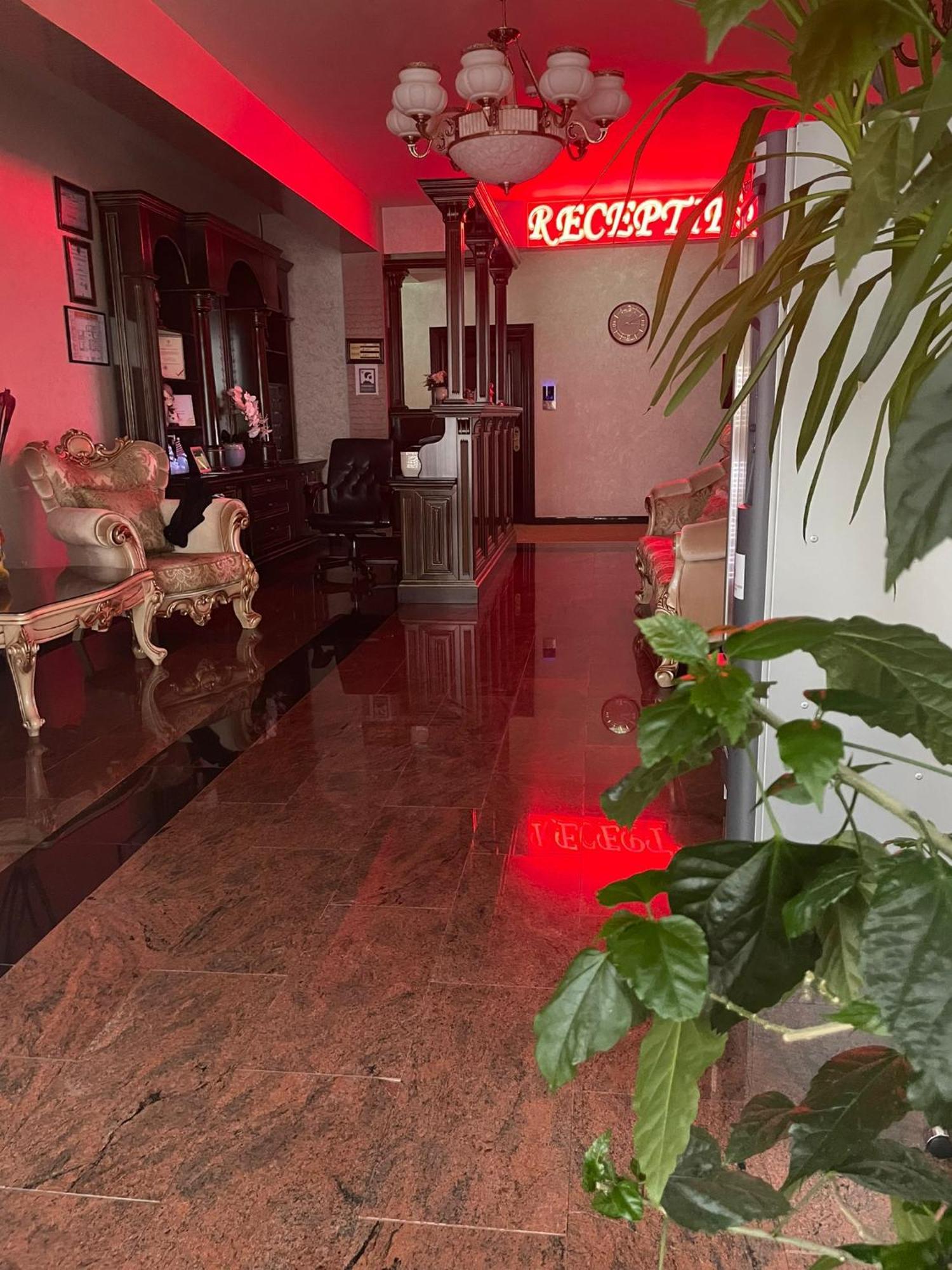 Hotel Bacsoridana Tecuci Экстерьер фото